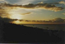 auringonnousup.jpg