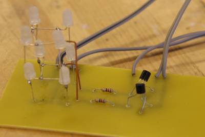  2x2x2 LED-kuutio